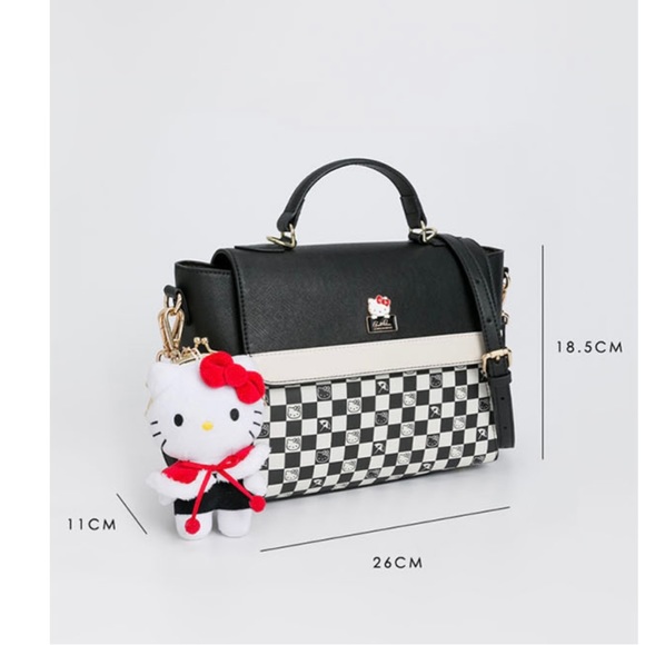 Hello Kitty - Arnold Palmer - Flap Tote with Long Strap Checkerboard Collection - Picture 5 of 9